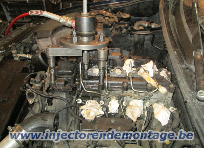 Injector removal from BMW with 2.0 diesel
                enigne