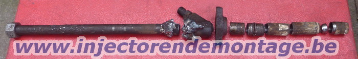 Injectors snapped during profesional injectrors
                removals from 2.0 / 2.2 HDi engine