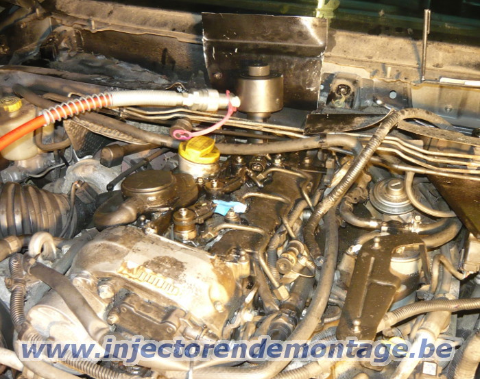 Injector removal from Jeep with 2.7 CRD engine
