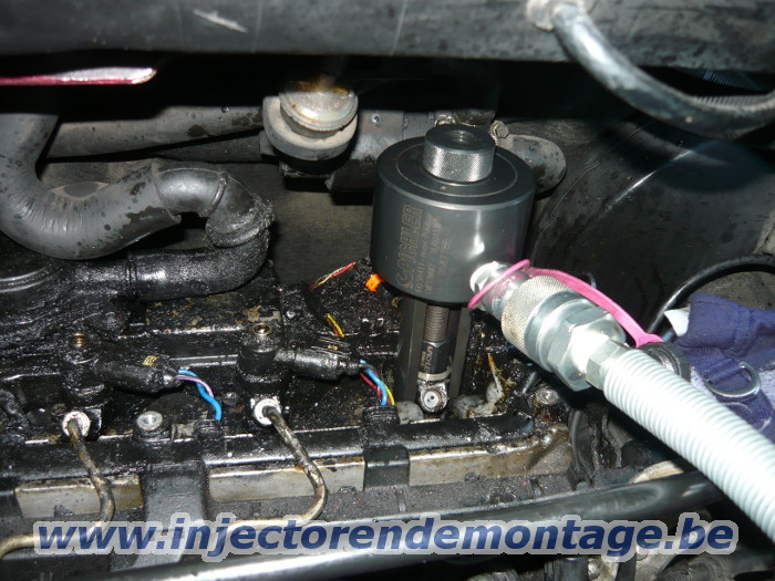 Injector removal from Mercedes Vito with CDI
                engines